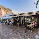 Wonderful 2 Bedroom Location