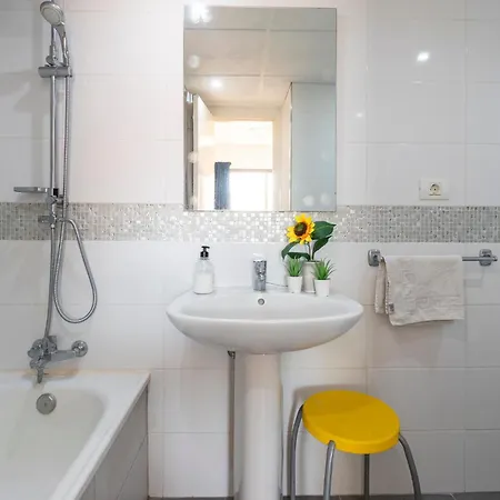 Apartamento Wonderful 2 Bedroom Location Los Cristianos (Tenerife)