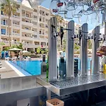 شقة Wonderful 2 Bedroom Location لوس كريستيانوس