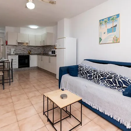 Wonderful 2 Bedroom Location *
