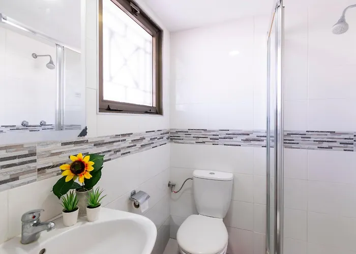 Wonderful 2 Bedroom Location