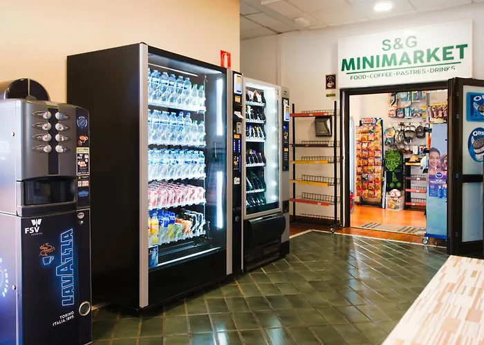 Wonderful 2 Bedroom Location Lägenhet